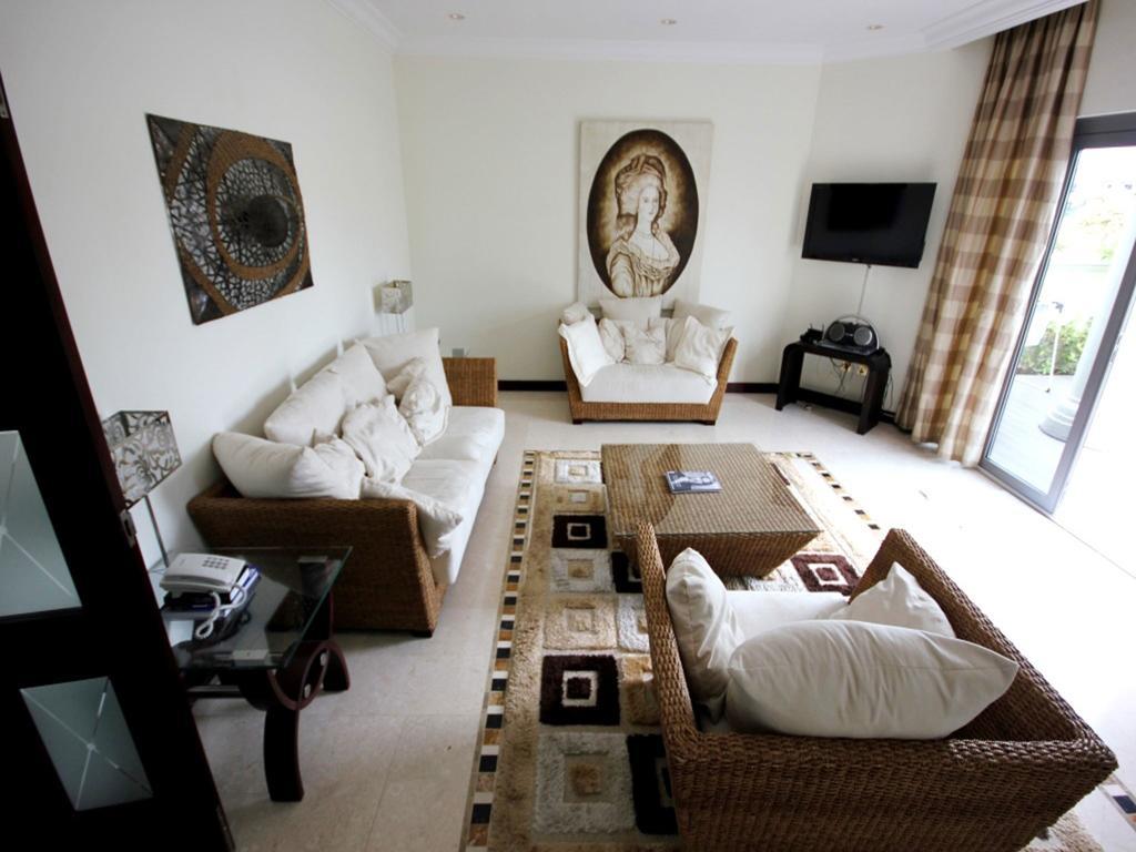 Radiance Premium Suites Dubai Oda fotoğraf